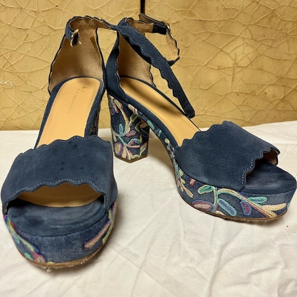 Anthropologie Platform Sandal Heel Womens 9 Ankle Strap Suede Floral Boho Blue - Picture 4 of 11